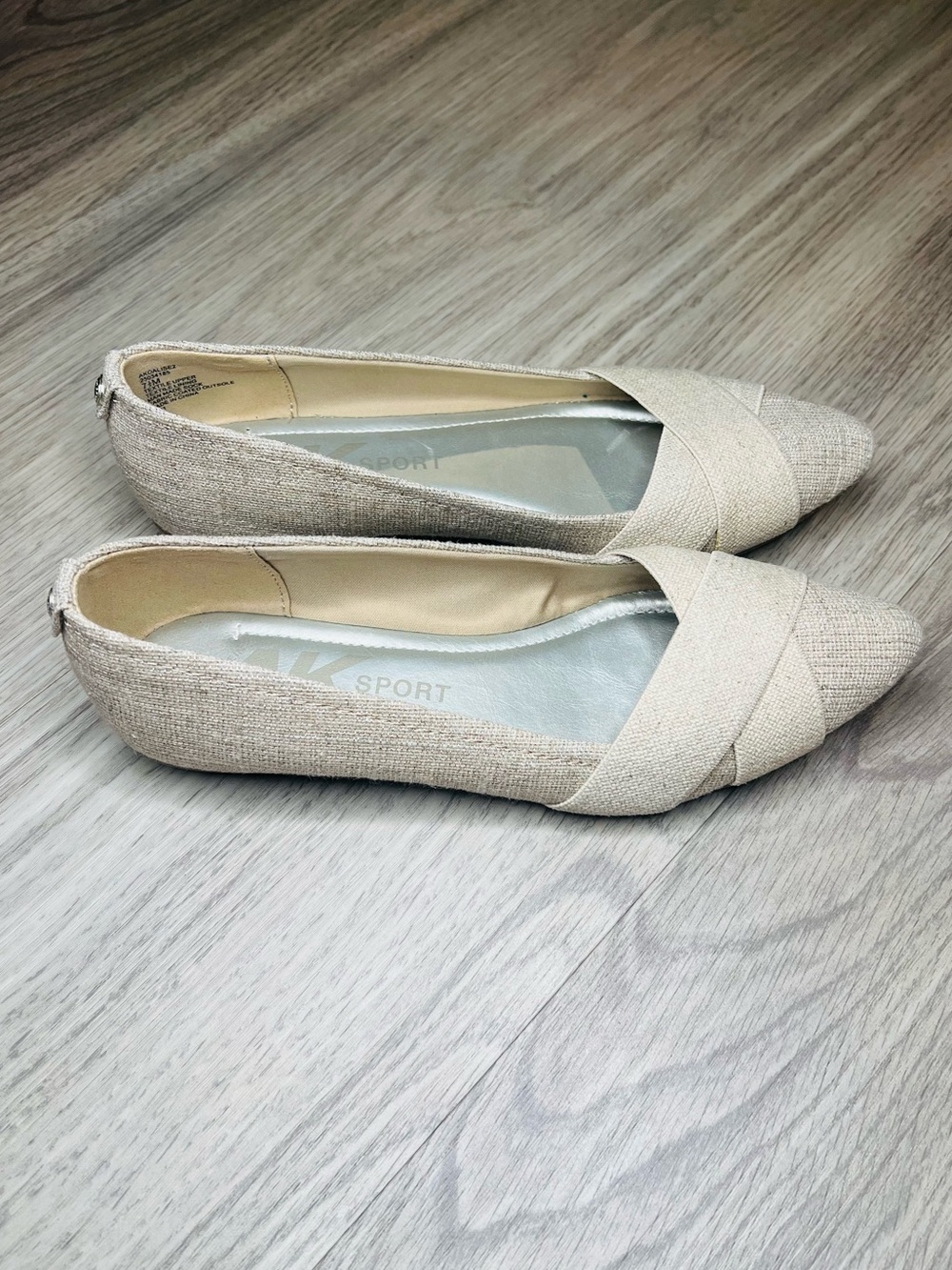 Anne Klein Womens Oalise Ballet Flats Natural Sz 7.5M Slip On Comfort Shoes